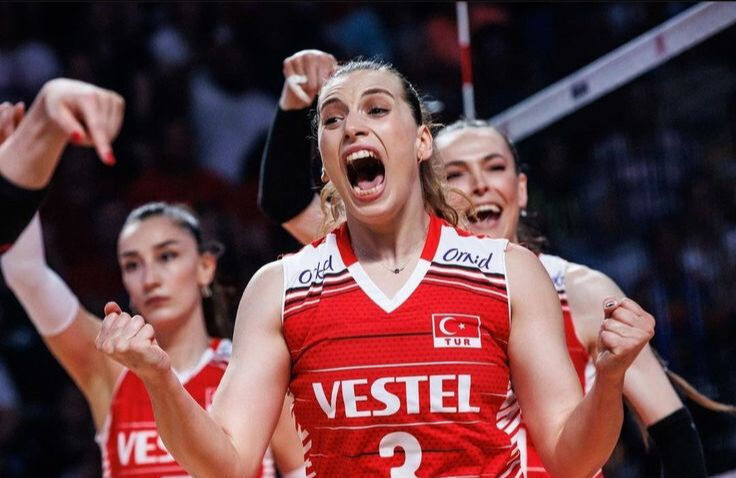 Cansu Özbay neden yok, sakat mı? FIVB Milletler Ligi 3. etabında oynamıyor - 1. Resim