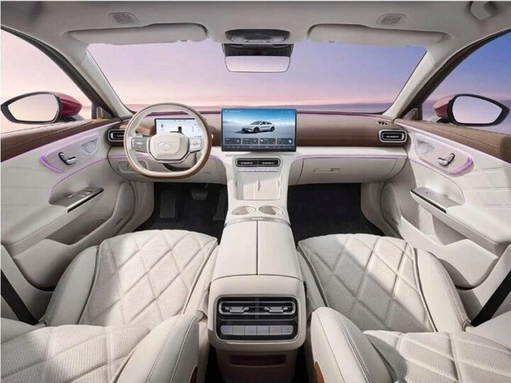 Çinliler yine yaptı yapacağını! Chery'nin yeni bombası Fulwin A9L fiyatı ve özellikleriyle şaşırttı - 2. Resim