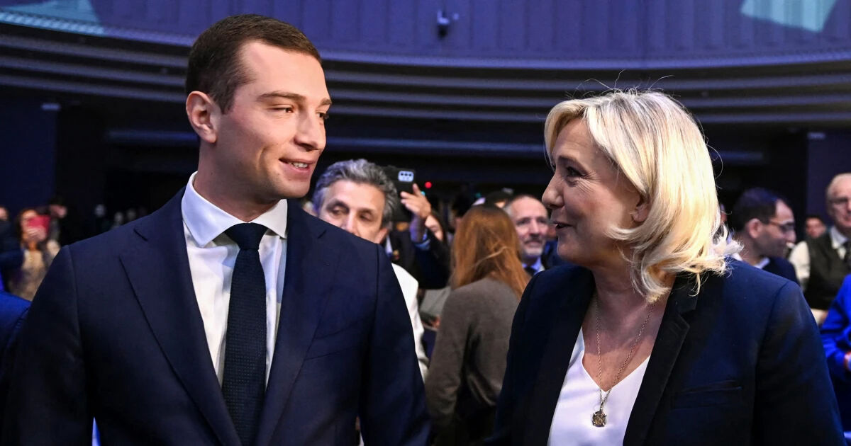 Fransa’da siyasi deprem! Polis muhalefet partisi merkezine girdi - 1. Resim