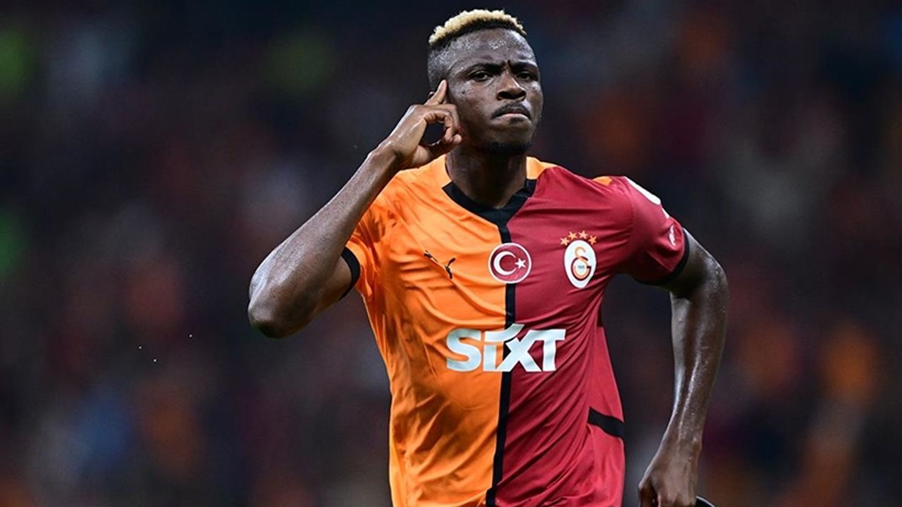 Galatasaray taraftarı nefesini tuttu! Osimhen için saat verildi Galatasaray taraftarı nefesini tuttu! Osimhen için saat verildi