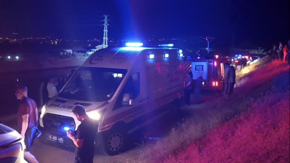Kahramanmaraş'ta kahreden kaza! Araç sulama kanalına düştü, bir aile yok oldu - 1. Resim