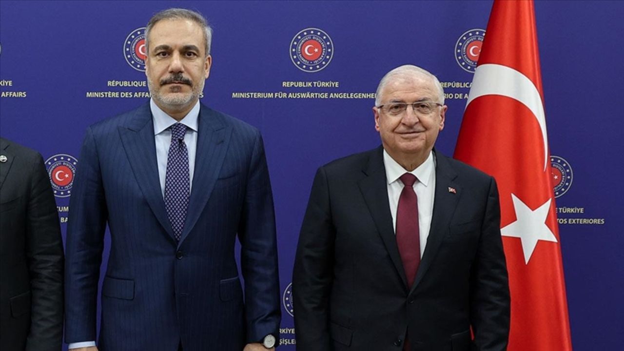 Pakistan’a güçlü destek! Hakan Fidan ve Yaşar Güler İslamabad’a gidiyor Pakistan’a güçlü destek! Hakan Fidan ve Yaşar Güler İslamabad’a gidiyor