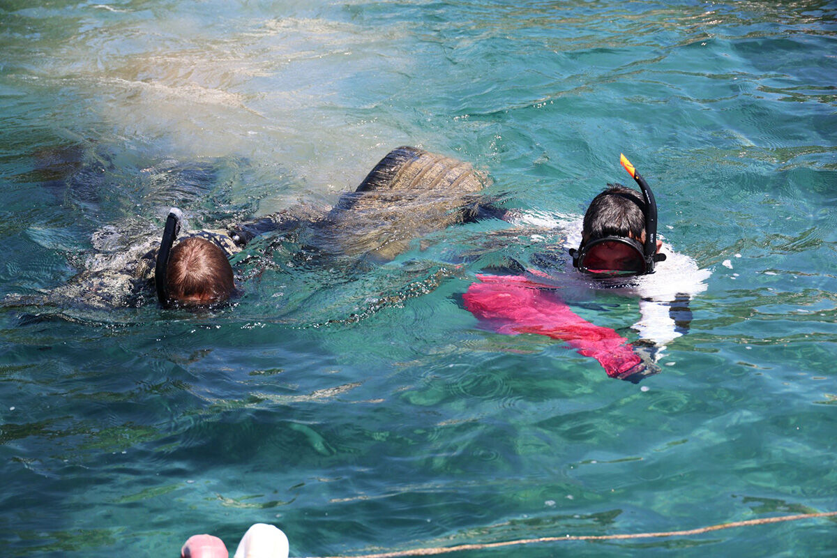 Temizlik devam ediyor! En popüler tatil beldesinin dibinden pislik çıktı - 2. Resim