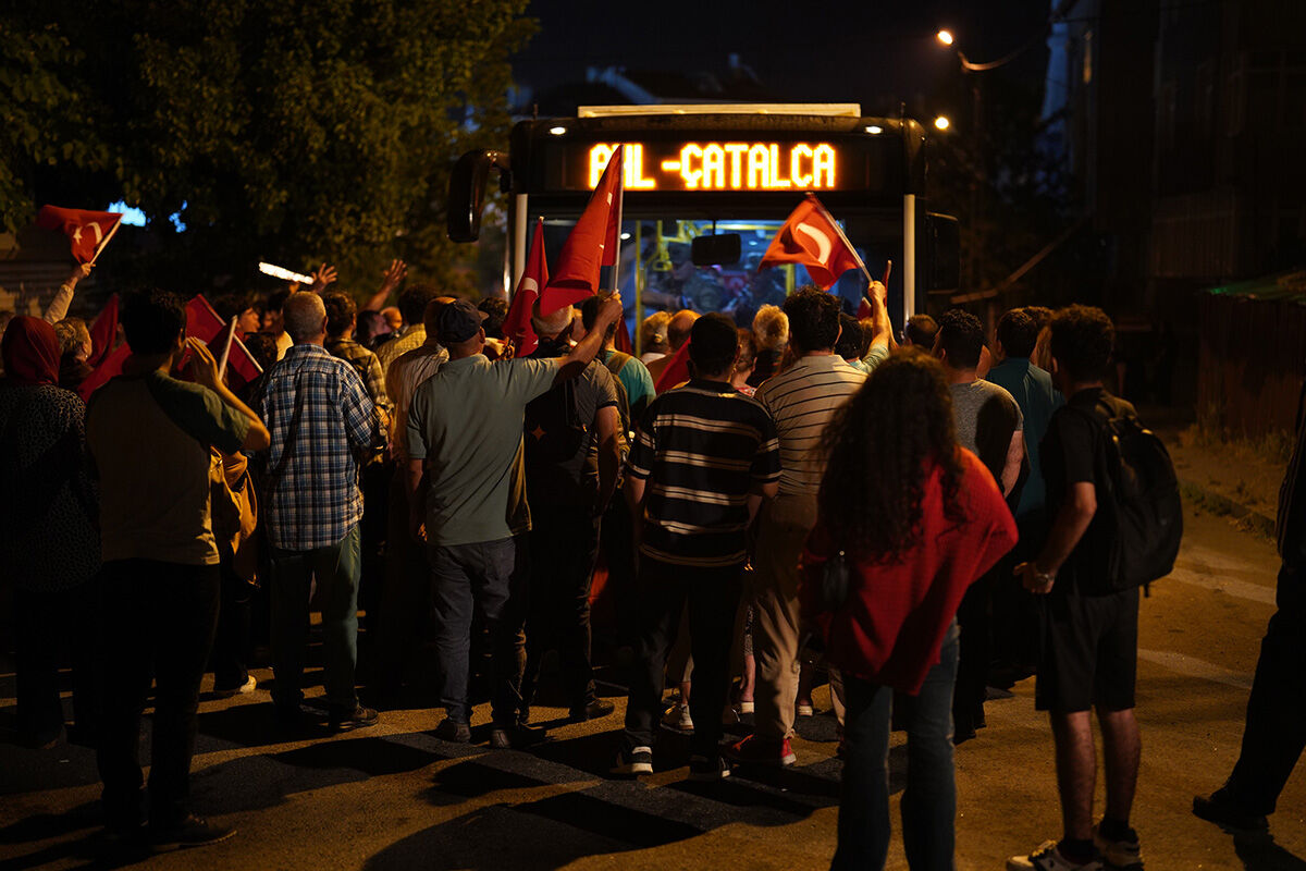 Ünlü isimler unutulmayan gece için bir araya geldi! 