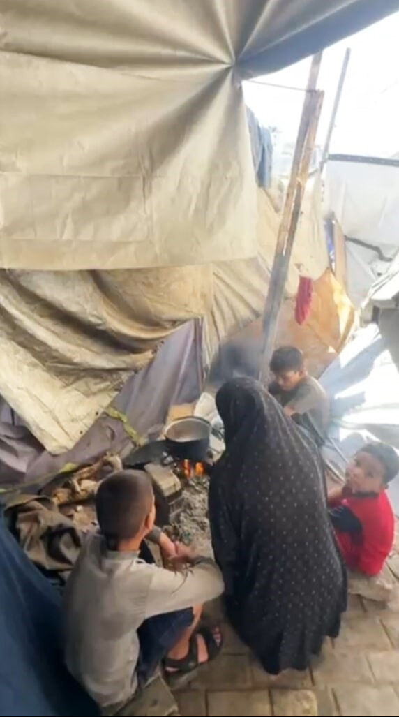 7 ay sonra ilk kez yediler! Gazze'de insanlık dramı - 1. Resim