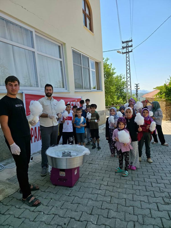 Adanalılar ondan razı! Genç imam Emrullah Ardo yaptıkları ile takdir topluyor - 3. Resim