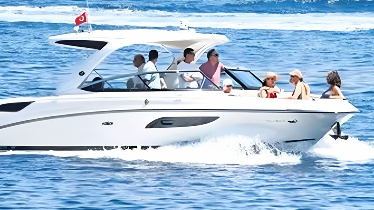 Fotoğraf Bodrum’dan geldi! Tam 11 milyar dolar taşıyor, gören dönüp bir daha baktı Fotoğraf Bodrum’dan geldi! Tam 11 milyar dolar taşıyor, gören dönüp bir daha baktı