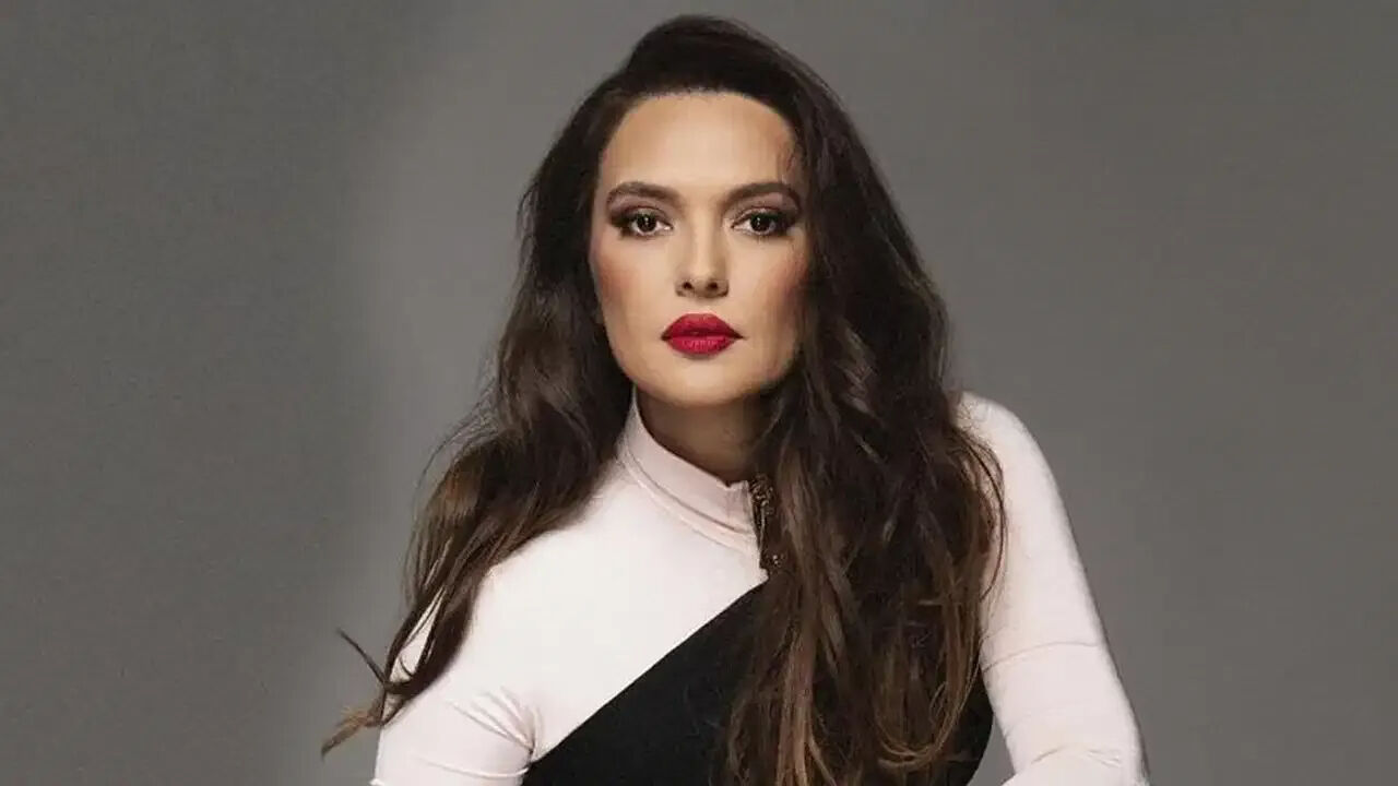 Irina Shayk’tan İstanbul’da şok hareket! Demet Akalın sert tepki gösterdi: “Hayırdır ya?” - 3. Resim