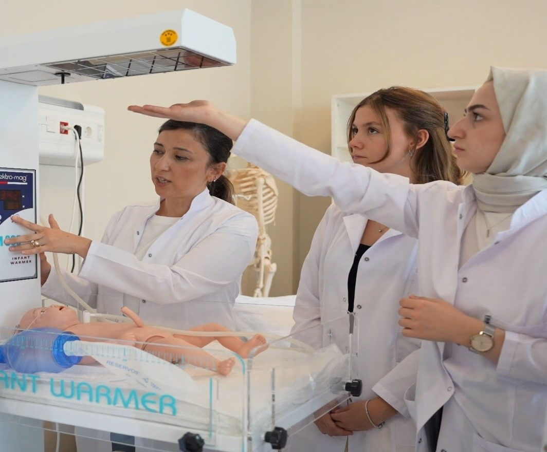 İş garantisi geldi, gençler tercih ediyor! Yılların mesleği ebelik yeniden yükselişte: Yüzde 82 arttı! İş garantisi geldi, gençler tercih ediyor! Yılların mesleği ebelik yeniden yükselişte: Yüzde 82 arttı! - 5. Resim