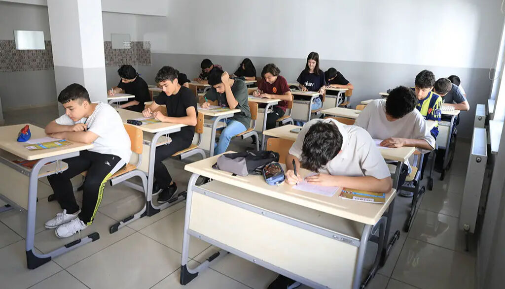 LGS sonuçları açıklanıyor! Lise taban puanları belli oldu mu? Tercih yaparken puan mı yüzdelik dilim mi önemli? - 3. Resim