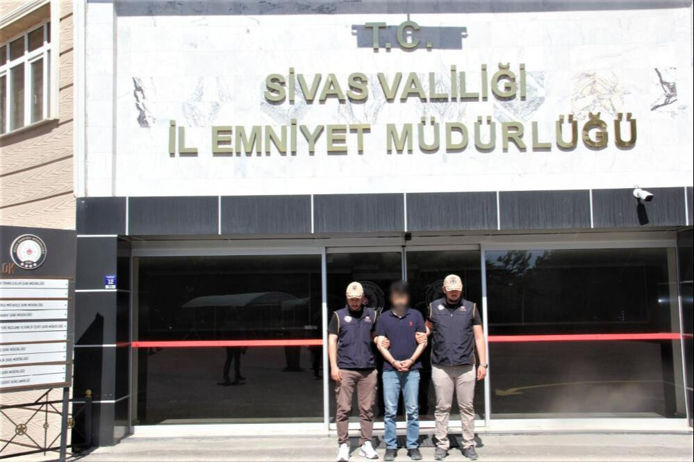 Sivas'ta firari casus yakayı ele verdi! Cezaevine gönderildi - 1. Resim