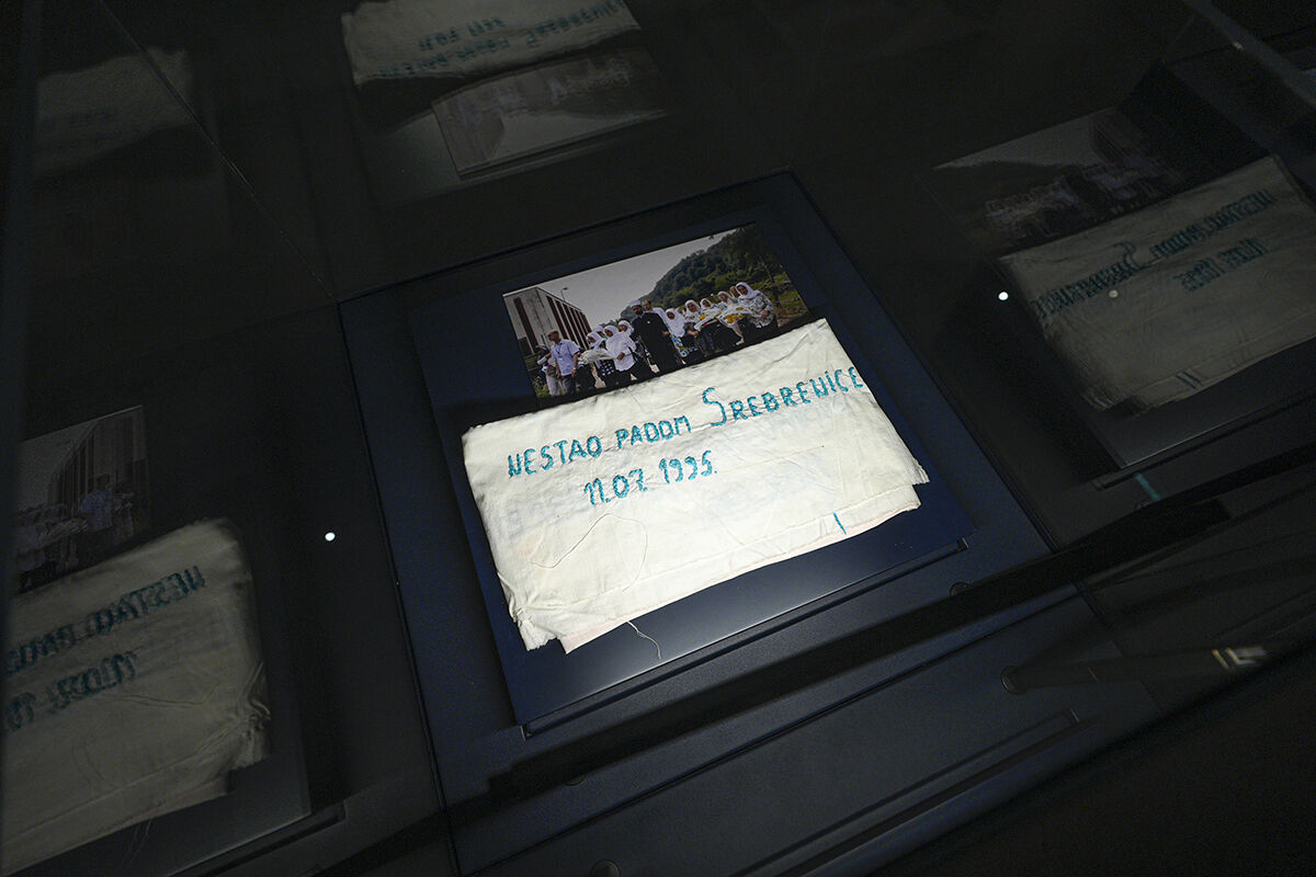 Akümülatör fabrikası müze oldu! Şehitlerin eşyaları burada sergileniyor - 7. Resim