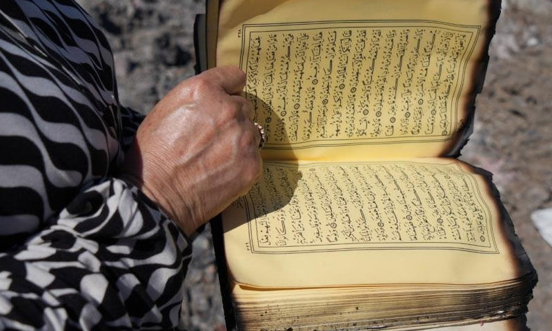 Her şey küle döndü, Kur’an-ı Kerim sapasağlam kaldı! “Rabbim sakladı” - 1. Resim