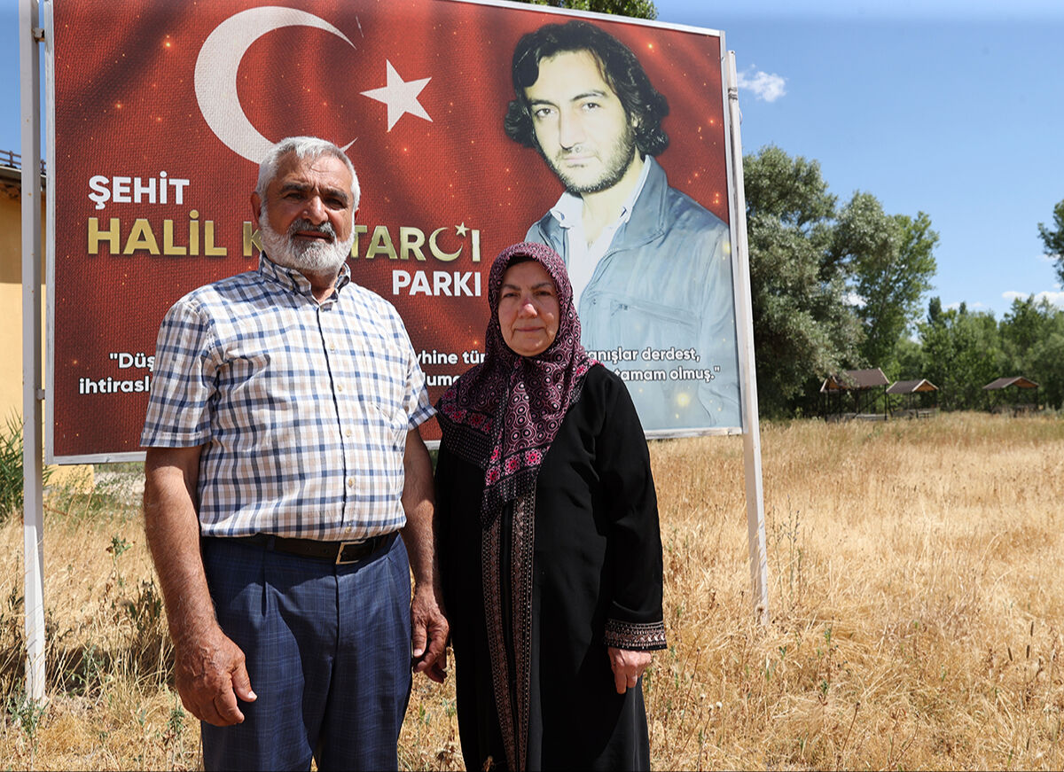 Tankları paylaşımlarıyla durdurdu! Halil Kantarcı'nın ailesi acısını ilk günkü gibi hissediyor - 1. Resim