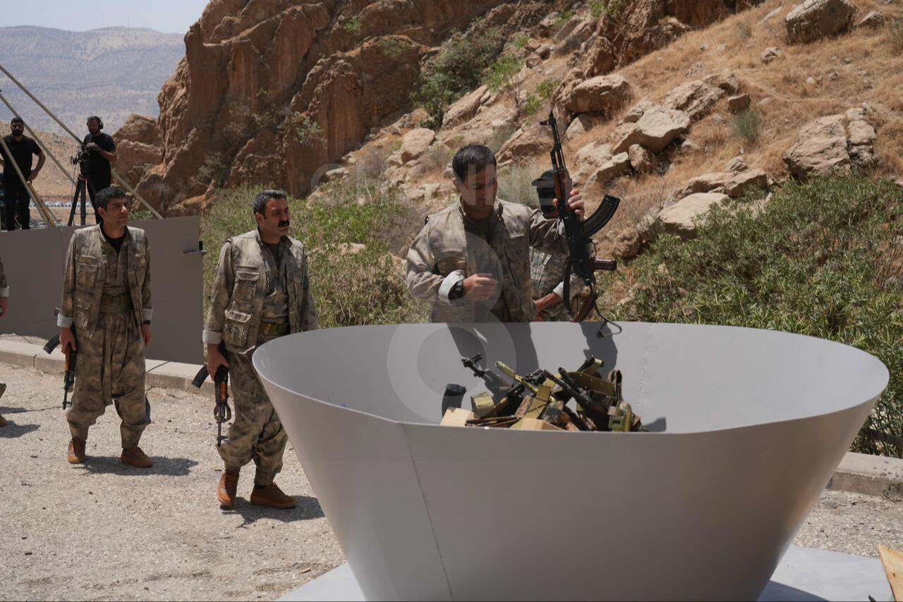 PKK 41 yıl sonra silah bıraktı: İlk görüntüler geldi