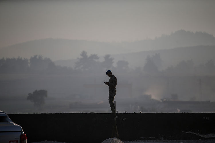 Üretici kahrolmuştu, mahsulleri yangınlarda küle döndü! Yetkililer harekete geçti, o ürünlerin hepsi satın alındı - 2. Resim