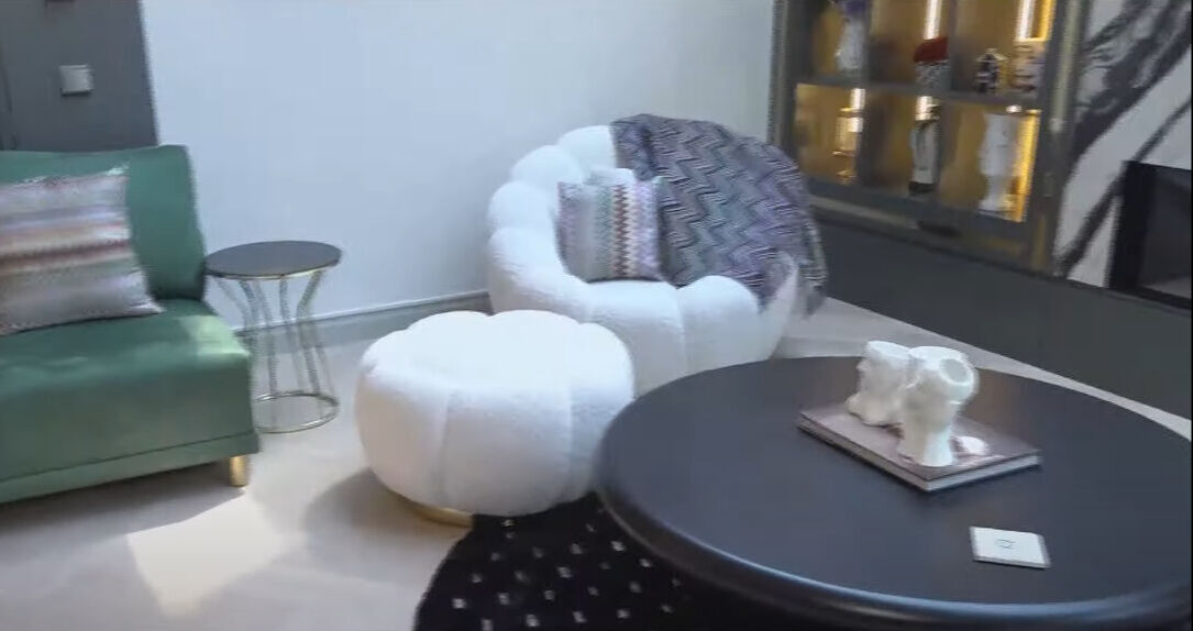 Zuhal Topal’ın havuzlu villası ilk kez görüntülendi! Bir bakan bir daha baktı: İçinde yok yok... - 3. Resim