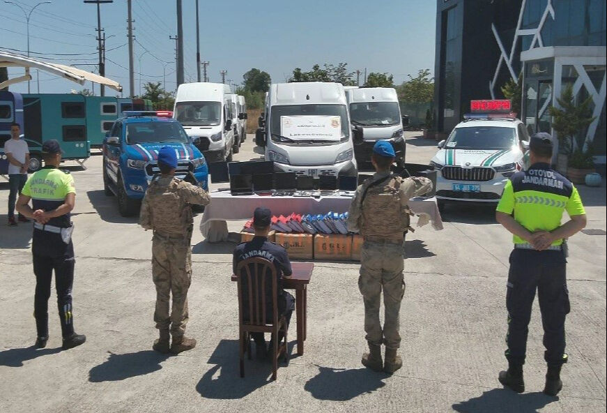 150 milyon TL'lik vurgun! Çete çökertildi: 1.2 milyar TL'lik mal varlığına el konuldu - 4. Resim