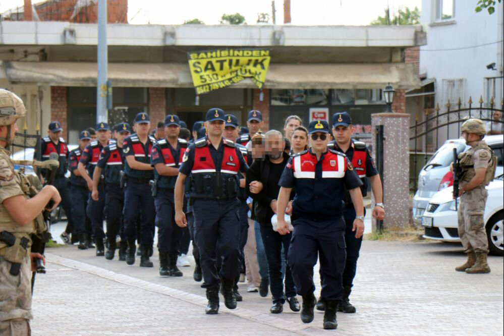 150 milyon TL'lik vurgun! Çete çökertildi: 1.2 milyar TL'lik mal varlığına el konuldu - 1. Resim
