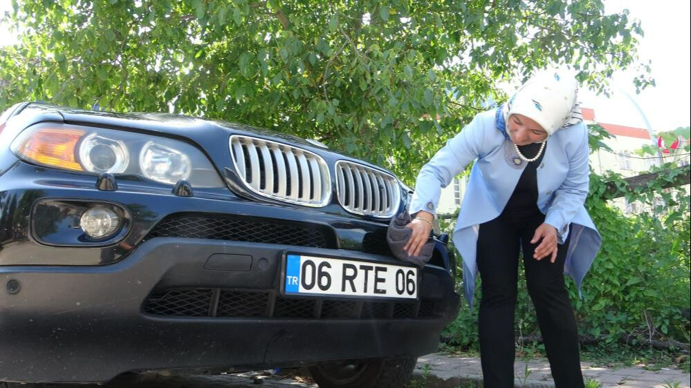 Gören bir daha bakıyor! Cumhurbaşkanı Erdoğan'ın adını taşıyan plakaya büyük ilgi: Bu fırsatı kaçırmadım - 5. Resim