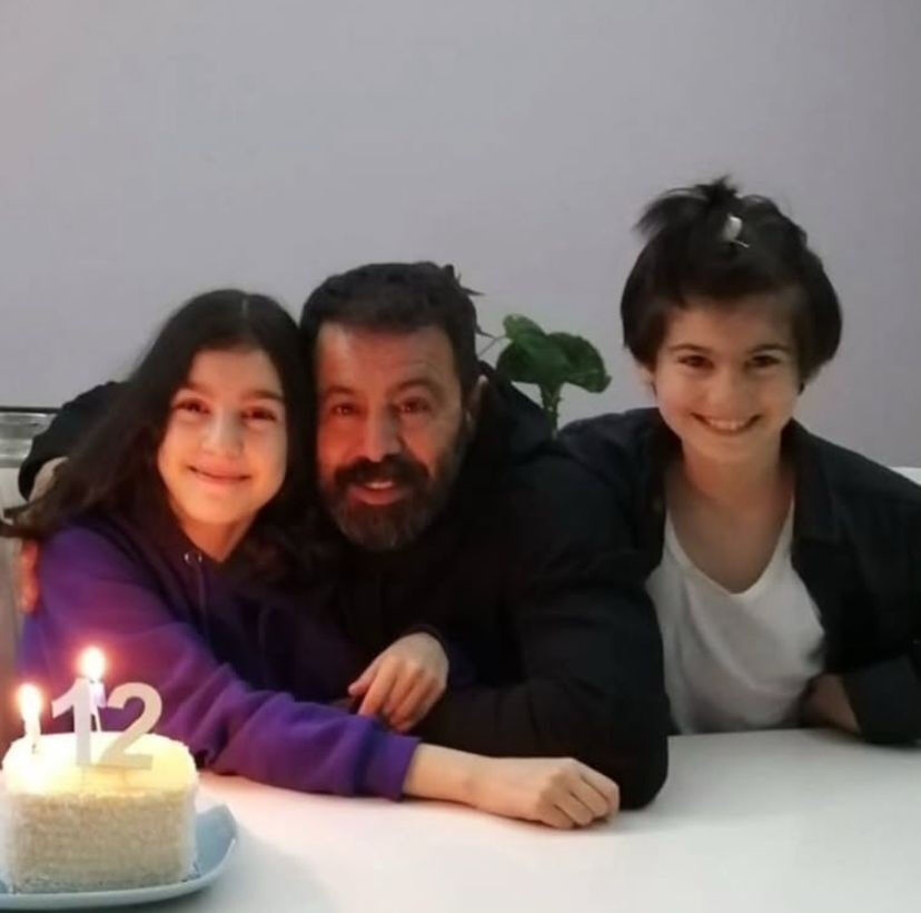 Kartalkaya'da facia otelde çocuklarını kaybeden anne ve babalar konuştu: "Yanlarında kendime de mezar aldım" - 1. Resim