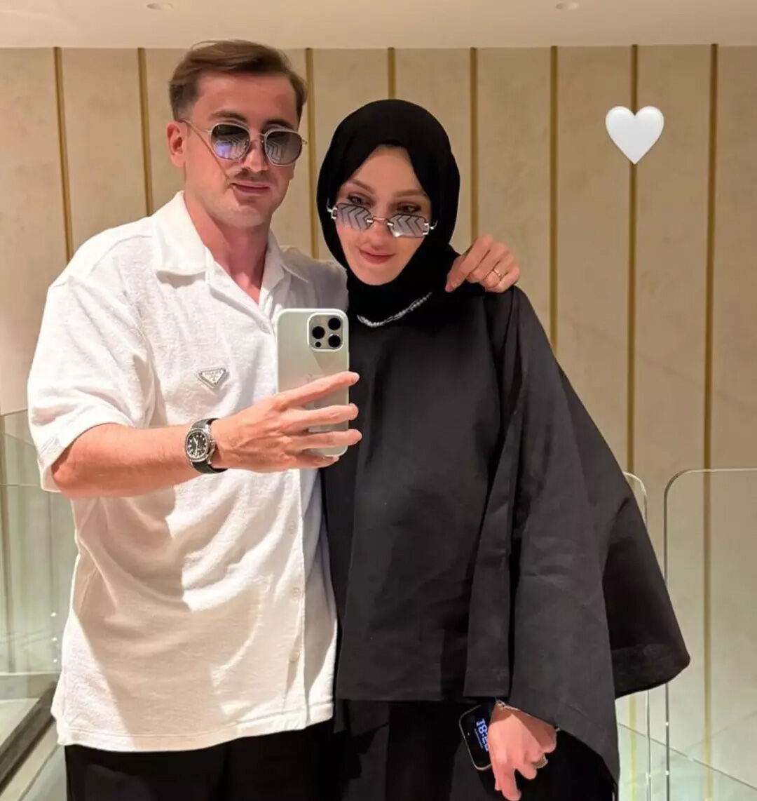 Kerem Aktürkoğlu'ndan evlilik sonrası eşiyle ilk paylaşım - 2. Resim