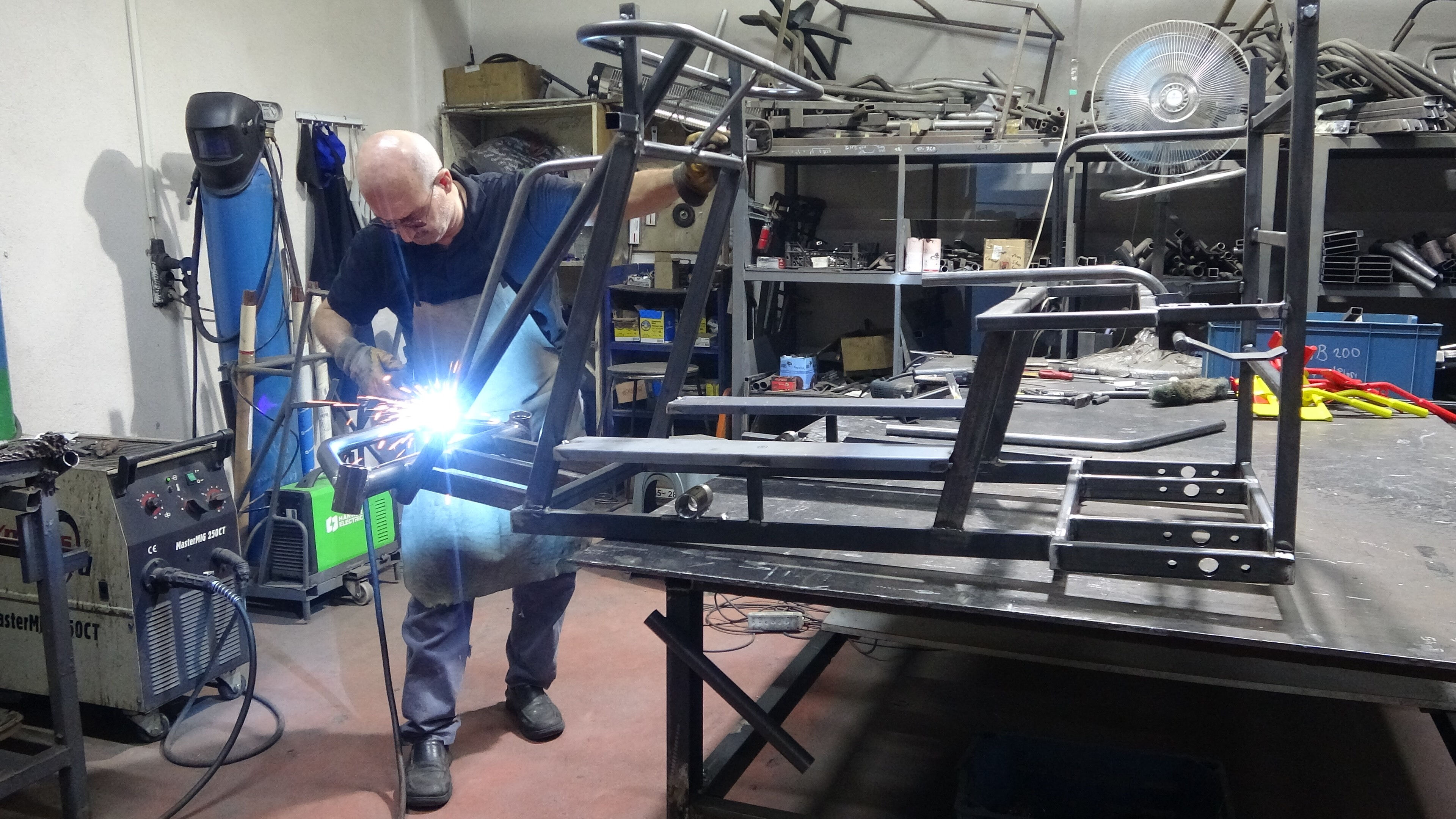 Kocaeli'de el emeği ile &uuml;retiliyor! Amerika, İtalya, İngiltere gibi 20 &uuml;lkeye ihra&ccedil; ediliyor - 1. Resim