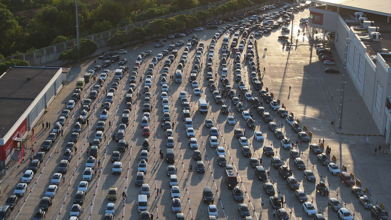 Türkiye'ye akın ettiler! Kapıkule Sınır Kapısı'ndan rekor giriş - 1. Resim
