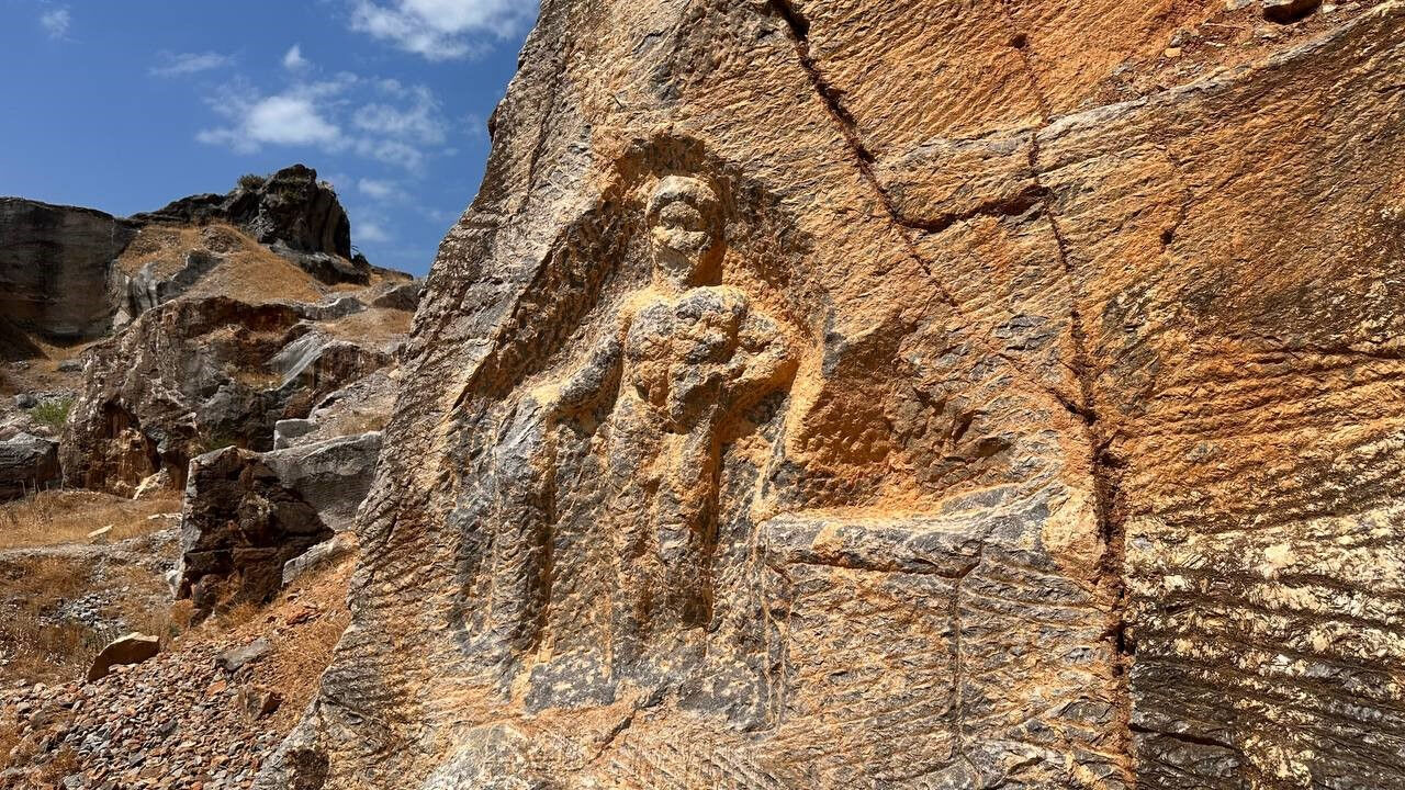 2 bin yıllık mirasa büyük saygısızlık! Yok olma tehlikesinde... - 2. Resim