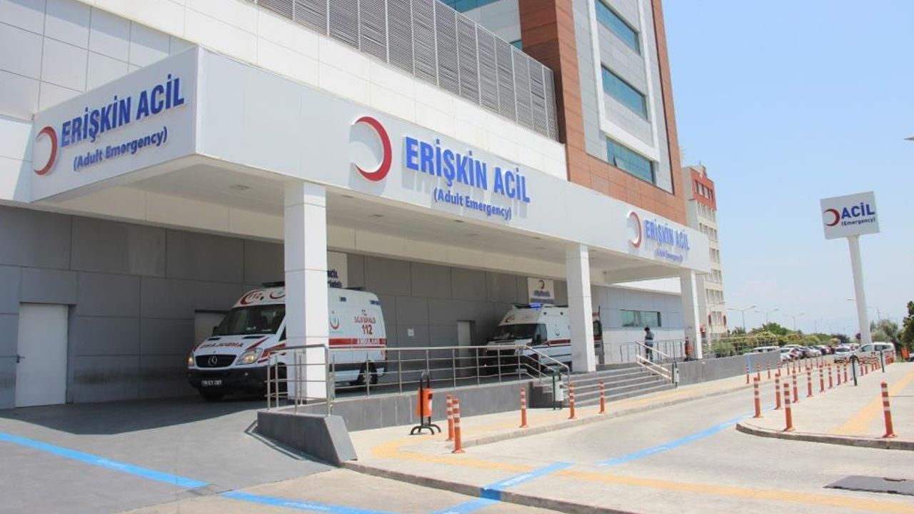 Aydın'da korkunç olay! Kar maskeli şahıs, 16 yaşındaki çocuğu başından bıçakladı Aydın'da korkunç olay! Kar maskeli şahıs, 16 yaşındaki çocuğu başından bıçakladı