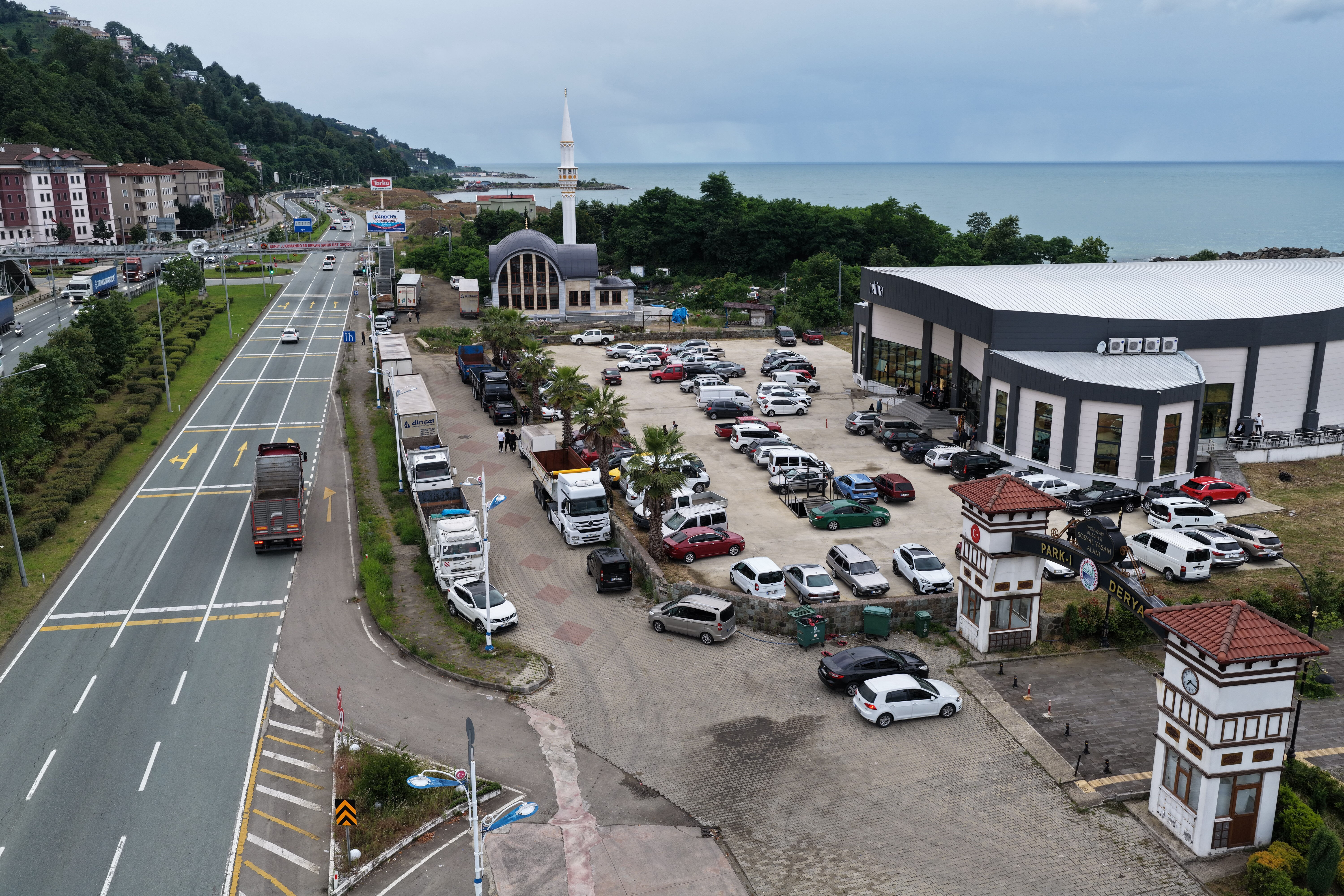 Bir ilçenin tehlikeli labirenti! Vatandaş canından bezdi, çözüm istiyor - 2. Resim