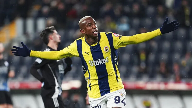 Fenerbahçe'de sakatlık şoku! Talisca kamp kadrosundan çıkarıldı - 1. Resim