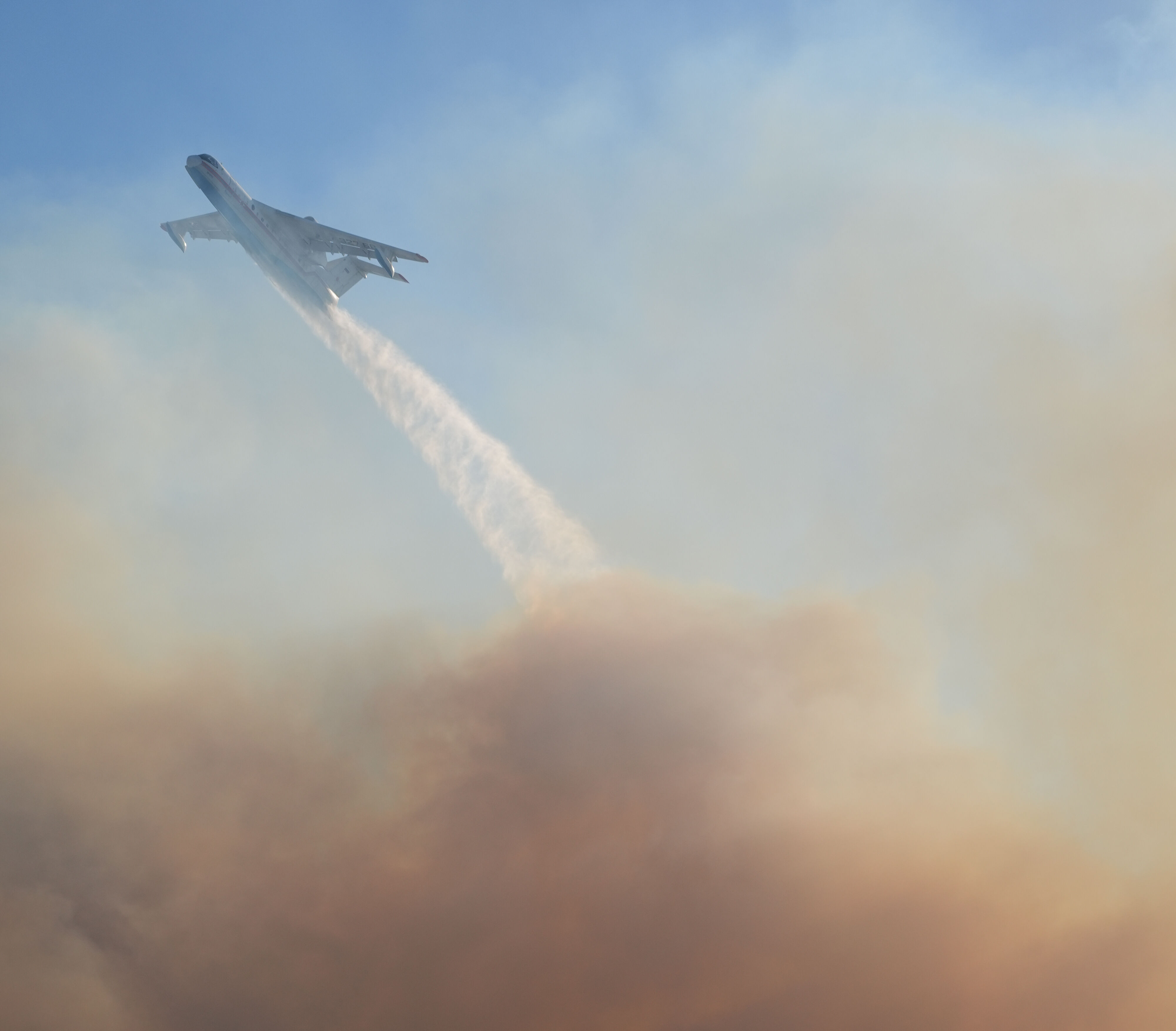 İzmir Aliağa ve Urla'da feci yangın! Alevler Çanakkale-İzmir yoluna ulaştı, sürücüler zor anlar yaşadı - 2. Resim