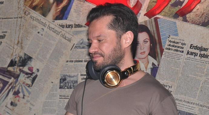 Ozan Doğulu'ya büyük şok! Parası beş ülkeye dağıtıldı: Polis harekete geçti - 3. Resim