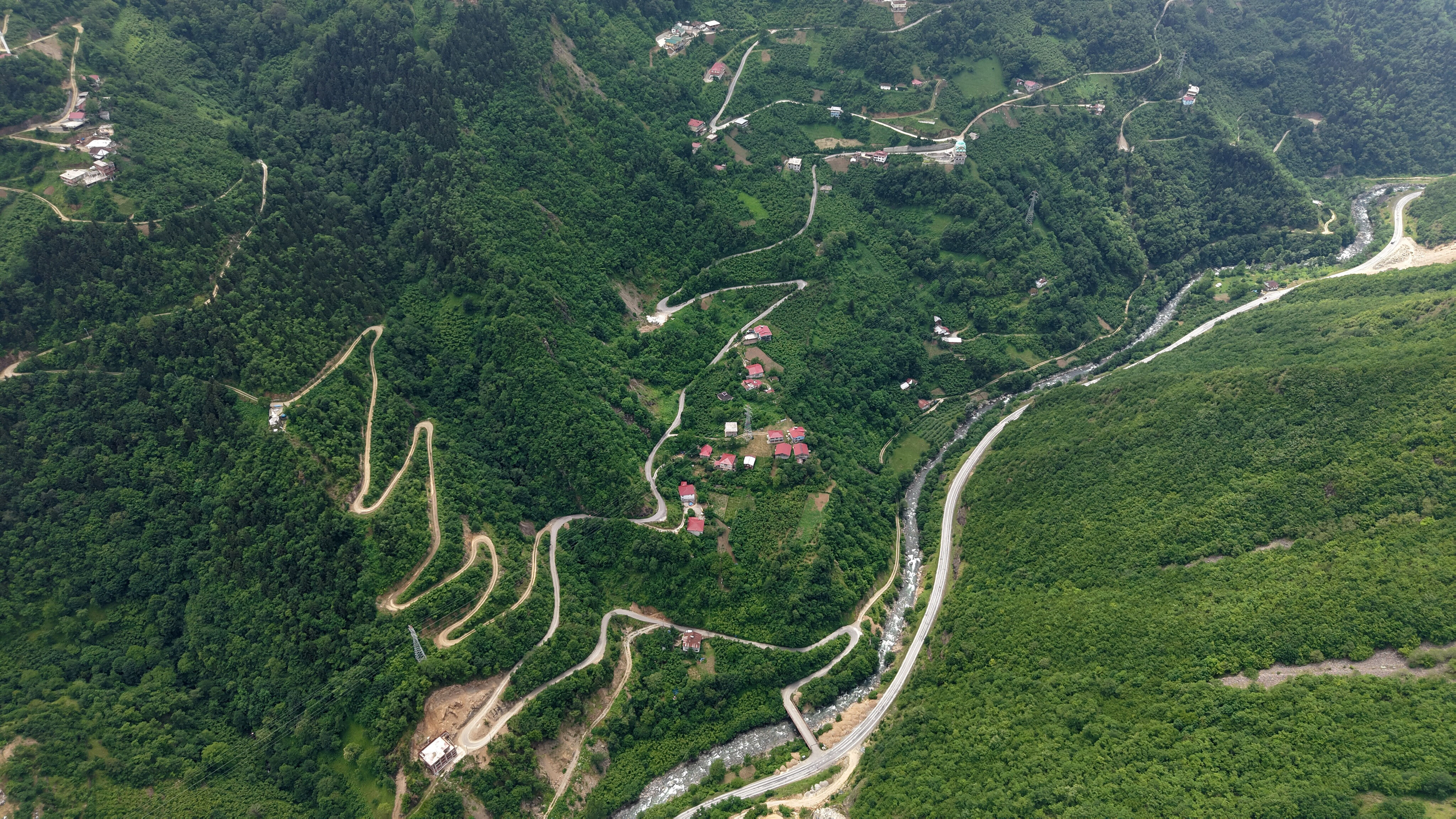 Türkiye'nin en zorlu yol projesi! Neredeyse dünyanın yarı çapı dolaşılıyor - 2. Resim