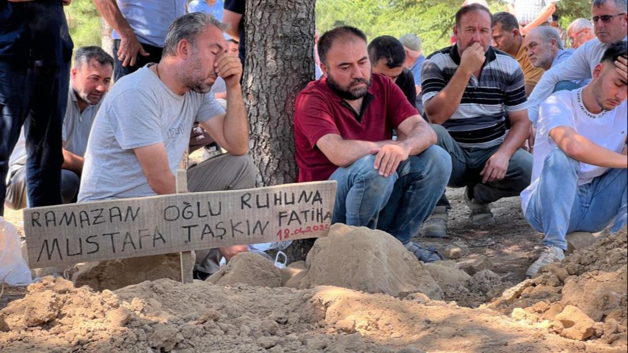 Yusuf 45 gün dayanabildi! Bir babanın taşıyabileceği en ağır yük: Bizim hayatımız filmmiş, finali oldu Yusuf 45 gün dayanabildi! Bir babanın taşıyabileceği en ağır yük: Bizim hayatımız filmmiş, finali oldu