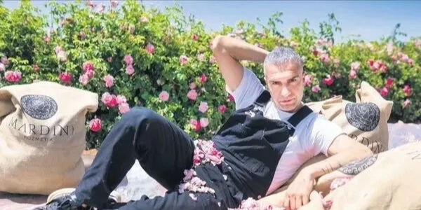 120 milyonluk yatırımdan sonra şimdi de saray gibi ev! Berdan Mardini'nin Beyaz köşkü görenleri şaşırttı - 1. Resim