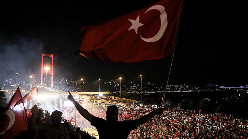 15 Temmuz'da bayrak asılır mı? - 2. Resim