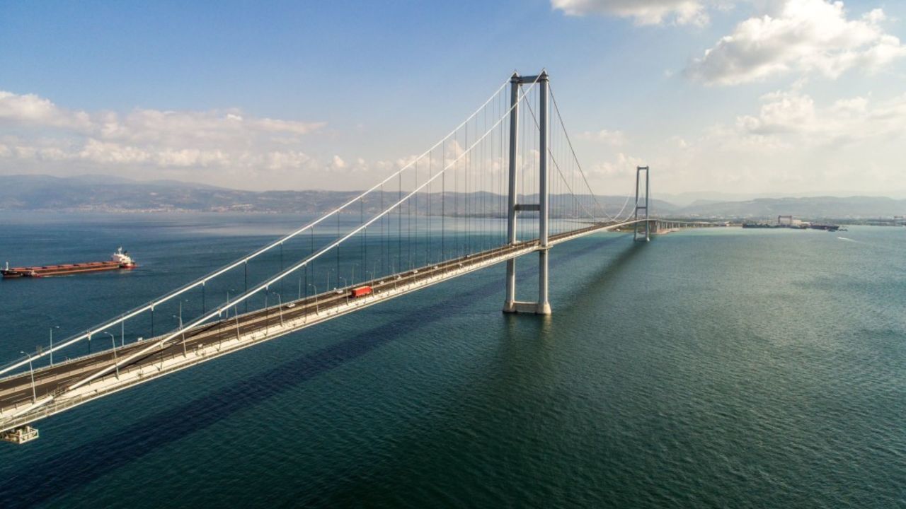 15 Temmuz'da köprü ve otoyollar ücretsiz mi? Osmangazi Köprüsü, 15 Temmuz, FSM, Kuzey Marmara Otoyolu, Gebze Orhangazi İzmir Otoyolu ücretleri 2025 15 Temmuz'da köprü ve otoyollar ücretsiz mi? Osmangazi Köprüsü, 15 Temmuz, FSM, Kuzey Marmara Otoyolu, Gebze Orhangazi İzmir Otoyolu ücretleri 2025