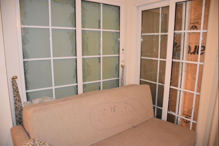 9 yıldır temizlik dahi yapılmıyor! 15 Temmuz'da Erdoğan'a suikast izleri Marmaris'teki otelde tazeliğini koruyor - 4. Resim