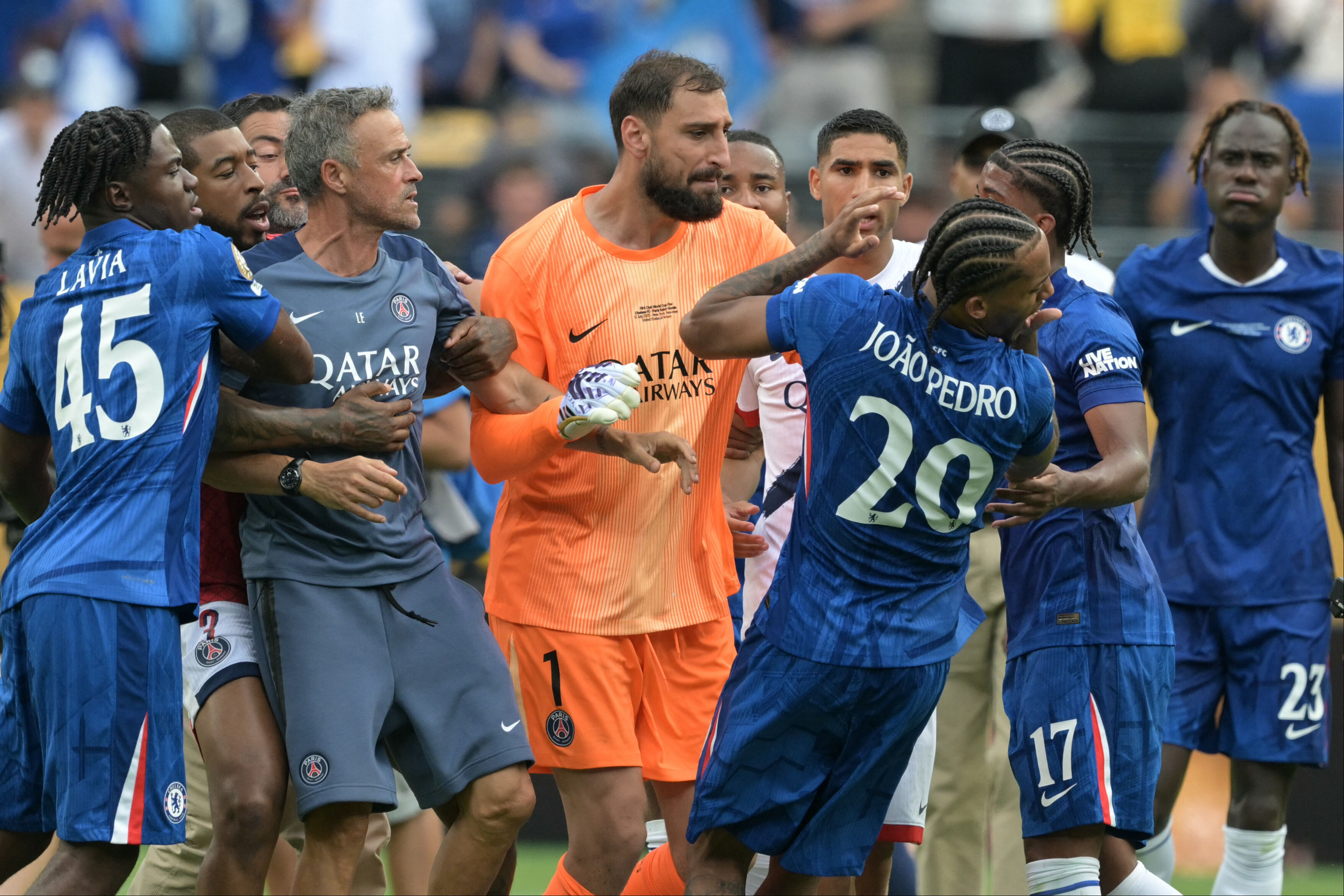 Chelsea-PSG maçı sonrası ortalık karıştı! Luis Enrique'den skandal hareket - 3. Resim