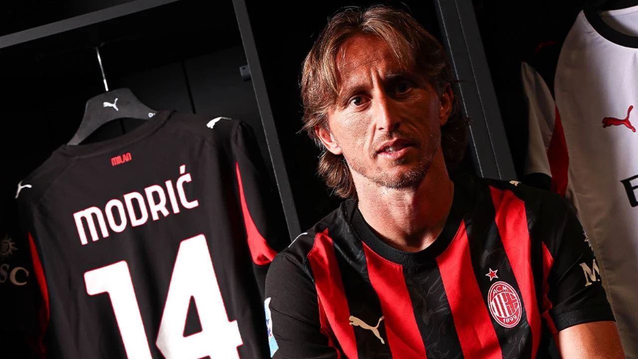 Forma numarası belli oldu! Luka Modric, Seri A'da ter dökecek Forma numarası belli oldu! Luka Modric, Seri A'da ter dökecek