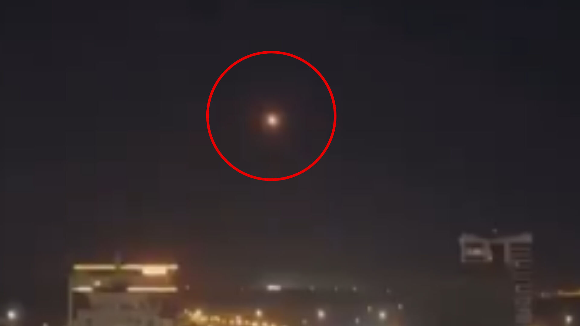 Irak'ta bomba yüklü İHA paniği! ABD Konsolosluğu yakınında düşürüldü - 1. Resim