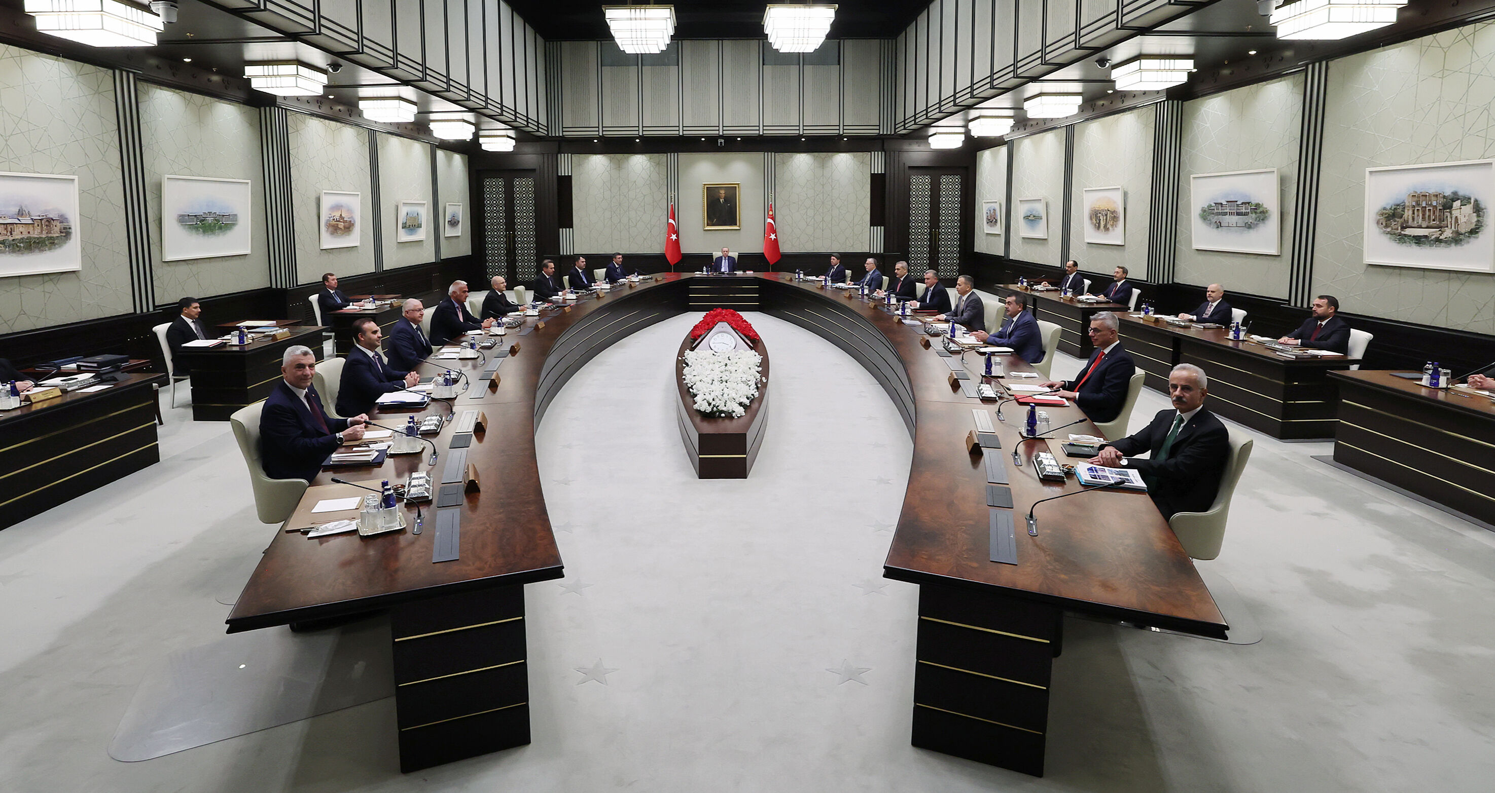 Kabine değişikliği iddiası! Kulisler hareketlendi, gözler verilen tarihe çevrildi - 3. Resim