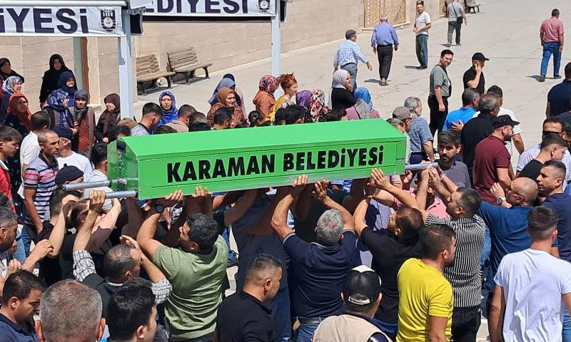 Minik Miraç’a gözyaşlarıyla veda! “Herkes burada, sen neredesin oğlum” - 1. Resim