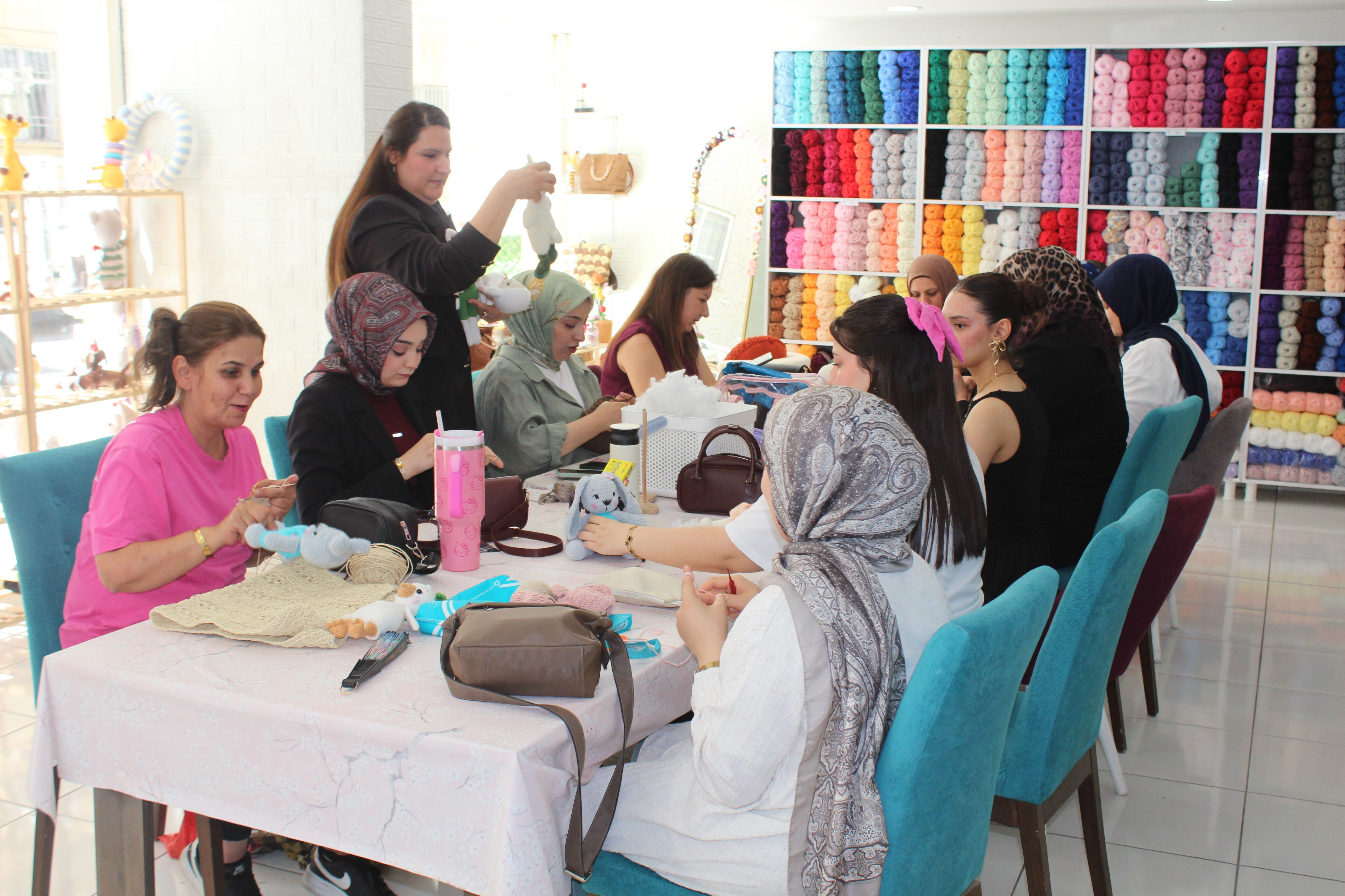 Siirtli kadınların yeni adresi! Hem sosyalleşiyorlar hem para kazanıyorlar... Siirtli kadınların yeni adresi! Hem sosyalleşiyorlar hem para kazanıyorlar... - 4. Resim