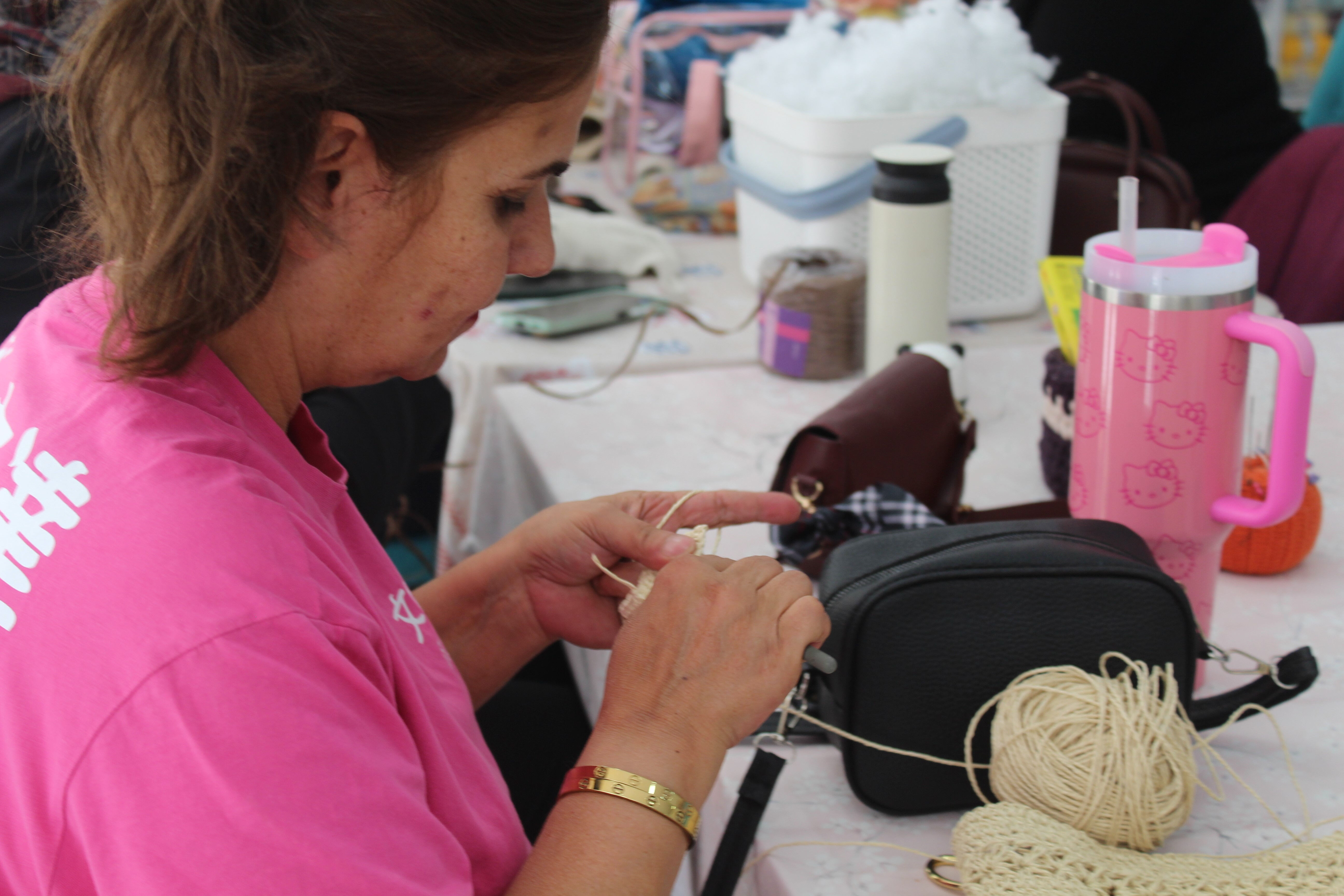 Siirtli kadınların yeni adresi! Hem sosyalleşiyorlar hem para kazanıyorlar... Siirtli kadınların yeni adresi! Hem sosyalleşiyorlar hem para kazanıyorlar... - 1. Resim