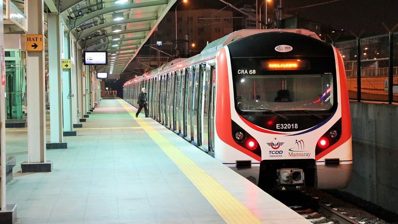 Yarın toplu taşımalar ücretsiz mi? 15 Temmuz'da otobüs, metrobüs, marmaray, metro ücretsiz mi olacak? Yarın toplu taşımalar ücretsiz mi? 15 Temmuz'da otobüs, metrobüs, marmaray, metro ücretsiz mi olacak?