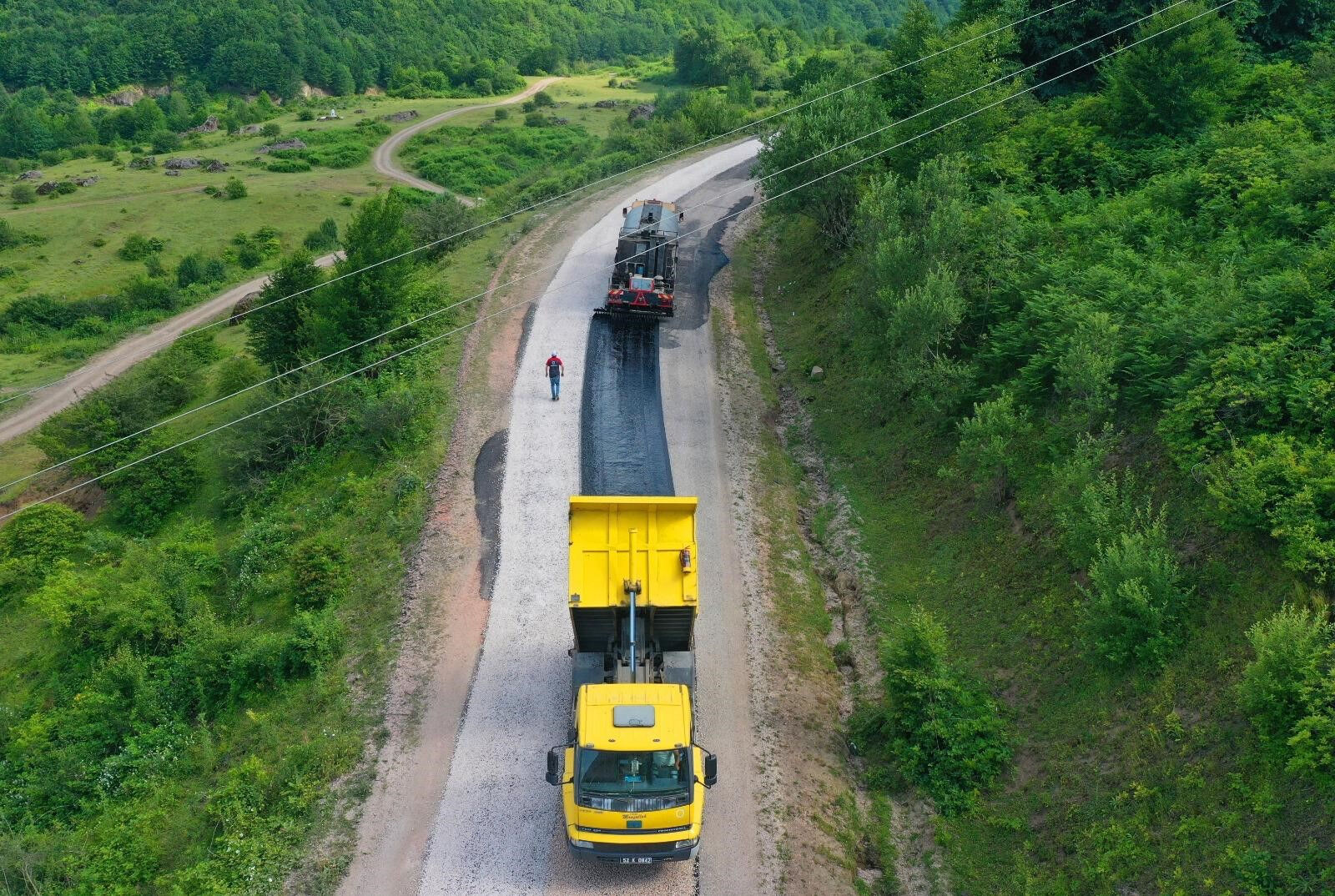 Zorlu coğrafyada büyük konfor! 3.3 kilometresi tamamlandı - 1. Resim