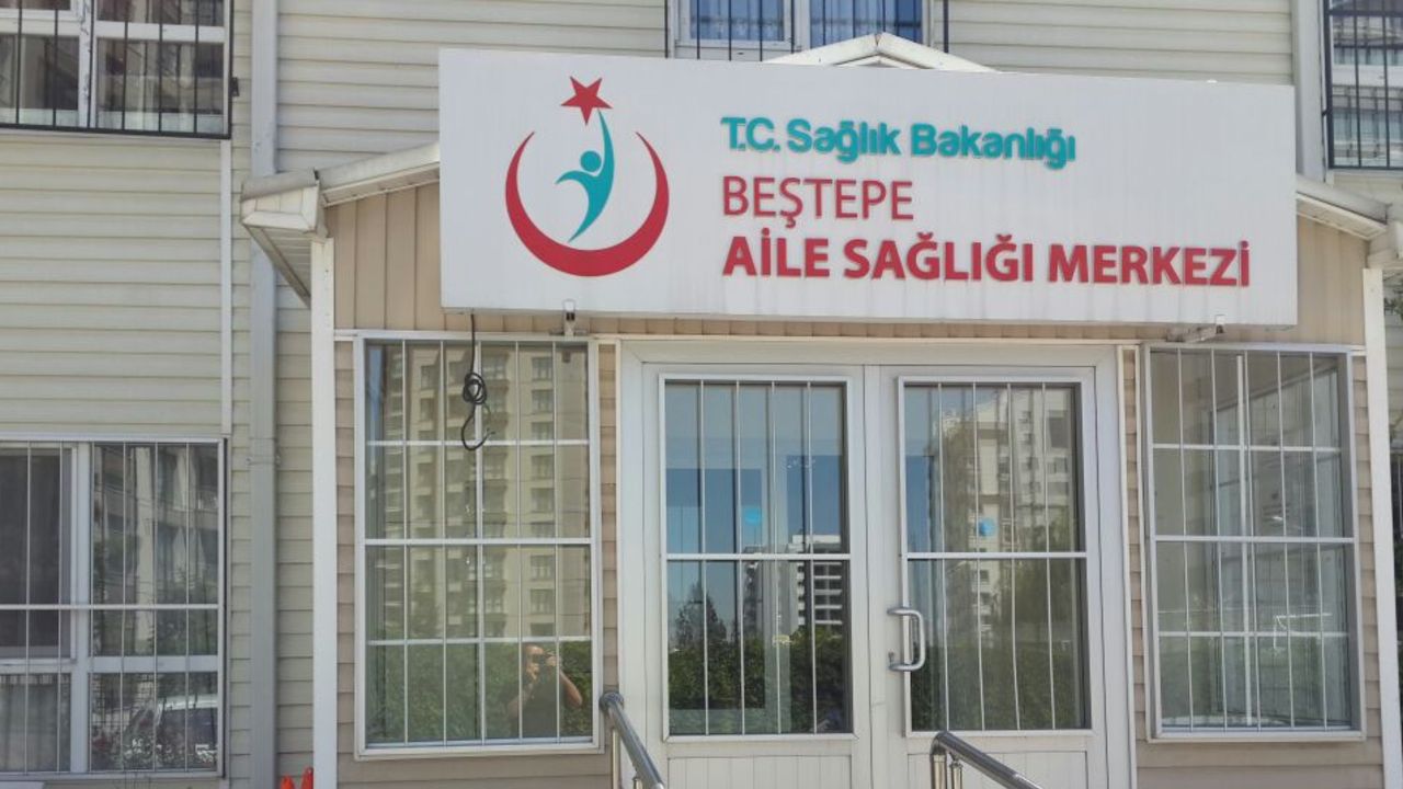 15 Temmuz’da sağlık ocakları açık mı? Resmi tatilde sağlık ocağı, hastane, aile hekimleri ve polikliniklerin çalışma durumu sorgulanıyor 15 Temmuz’da sağlık ocakları açık mı? Resmi tatilde sağlık ocağı, hastane, aile hekimleri ve polikliniklerin çalışma durumu sorgulanıyor